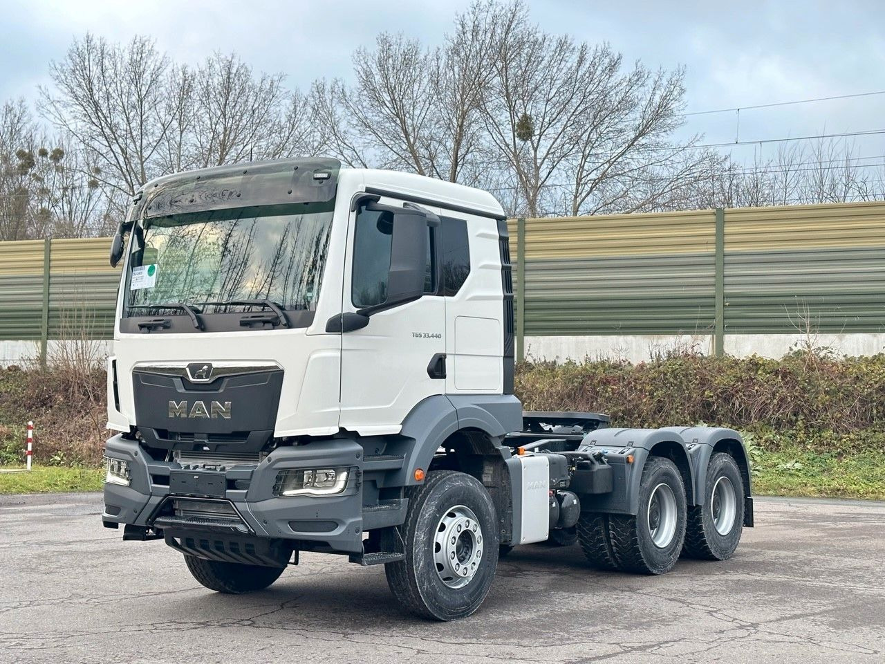 MAN TGS 33.440 BBS 6X4 EUROMIX MTP Kipper-Auflieger - Vlačilec: slika 1 MAN TGS 33.440 BBS 6X4 EUROMIX MTP Kipper-Auflieger - Vlačilec: slika 1