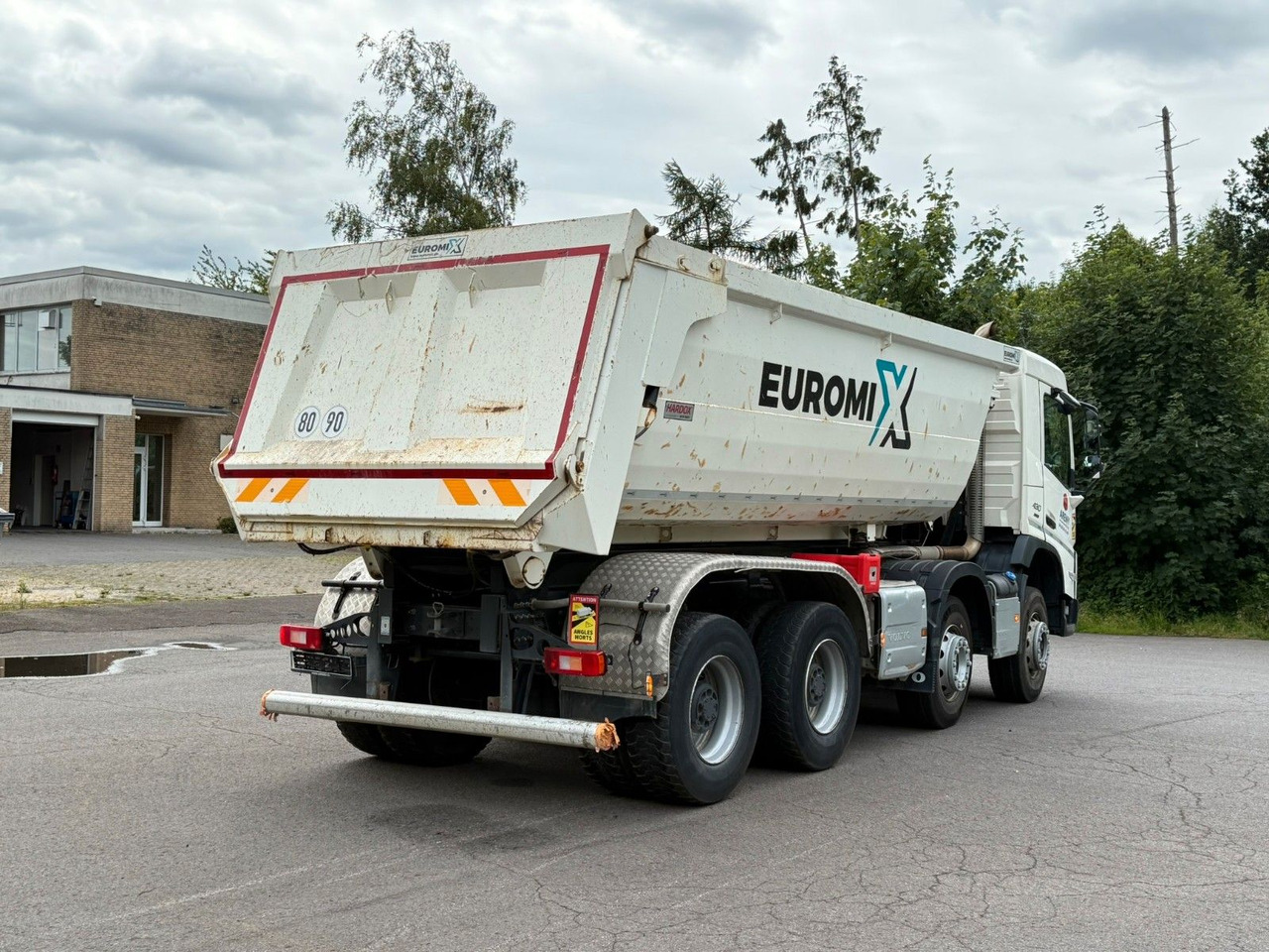 Volvo FMX 430 8X4 EuromixMTP 16m³ Hydraulische Klappe - Tovornjak prekucnik: slika 5 Volvo FMX 430 8X4 EuromixMTP 16m³ Hydraulische Klappe - Tovornjak prekucnik: slika 5
