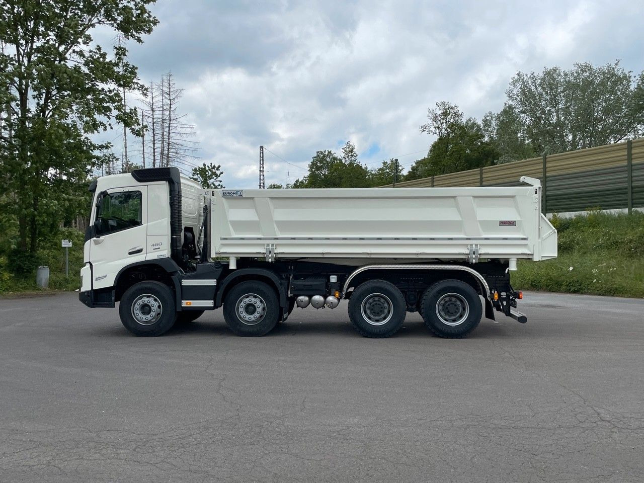 Volvo FMX 460 8x4 / EuromixMTP 3-Seiten-Kipper - Tovornjak prekucnik: slika 3 Volvo FMX 460 8x4 / EuromixMTP 3-Seiten-Kipper - Tovornjak prekucnik: slika 3