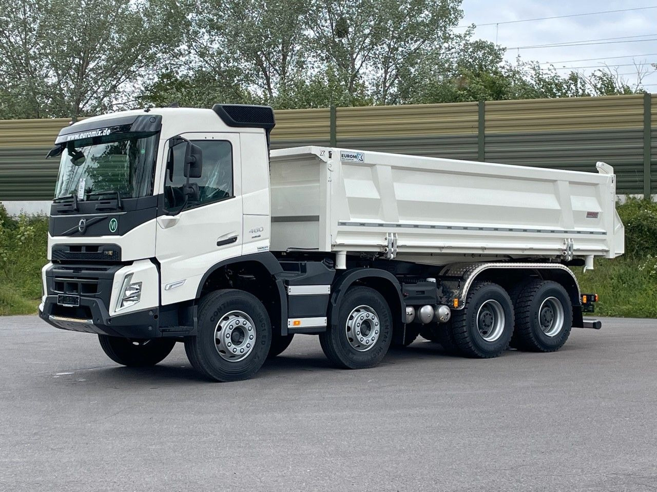 Volvo FMX 460 8x4 / EuromixMTP 3-Seiten-Kipper - Tovornjak prekucnik: slika 2 Volvo FMX 460 8x4 / EuromixMTP 3-Seiten-Kipper - Tovornjak prekucnik: slika 2