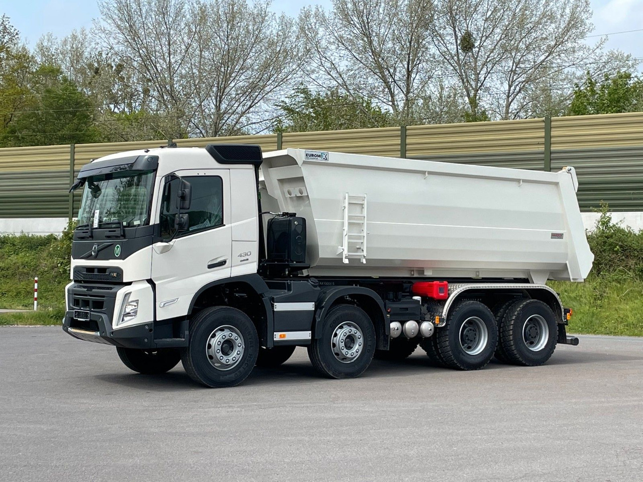 Volvo FMX 460 8x4 EuromixMTP EMK 20m³ Mulden Kipper - Tovornjak prekucnik: slika 2 Volvo FMX 460 8x4 EuromixMTP EMK 20m³ Mulden Kipper - Tovornjak prekucnik: slika 2