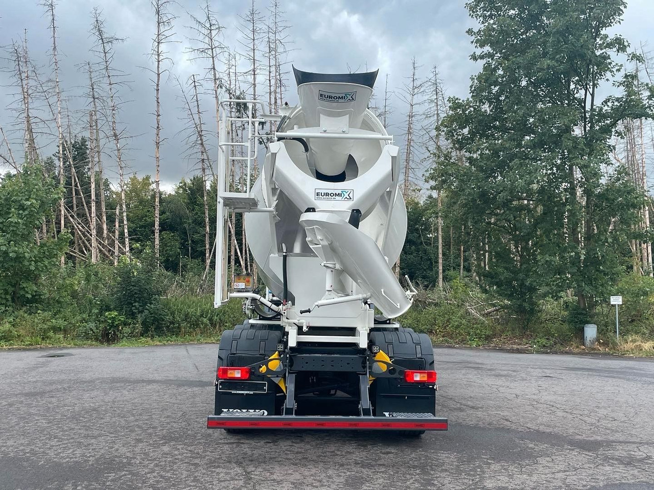 Volvo FMX 500 10x4 / Euromix MTP EM 12 R Euro 6e - Avtomešalec: slika 5 Volvo FMX 500 10x4 / Euromix MTP EM 12 R Euro 6e - Avtomešalec: slika 5