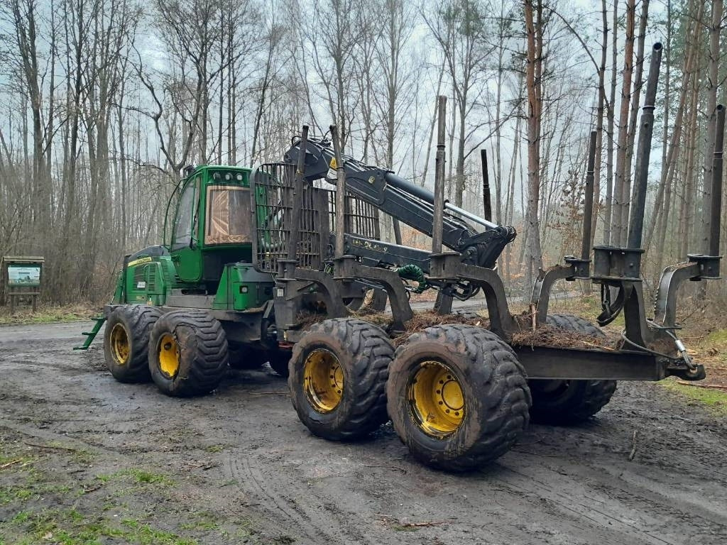 John Deere 1110 E - Forvarder: slika 5 John Deere 1110 E - Forvarder: slika 5