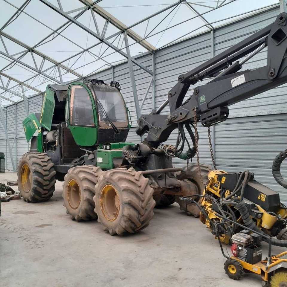 John Deere 1270 E - Gozdarski kombajn: slika 1 John Deere 1270 E - Gozdarski kombajn: slika 1