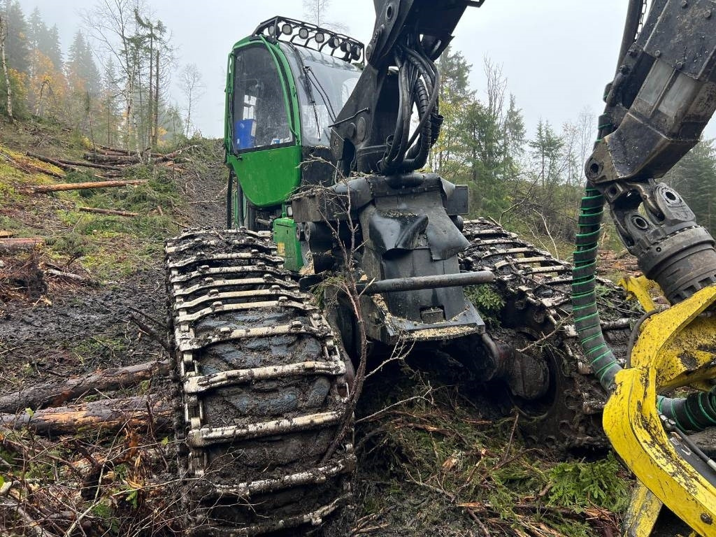 Gozdarski kombajn John Deere 1270 E: slika 13