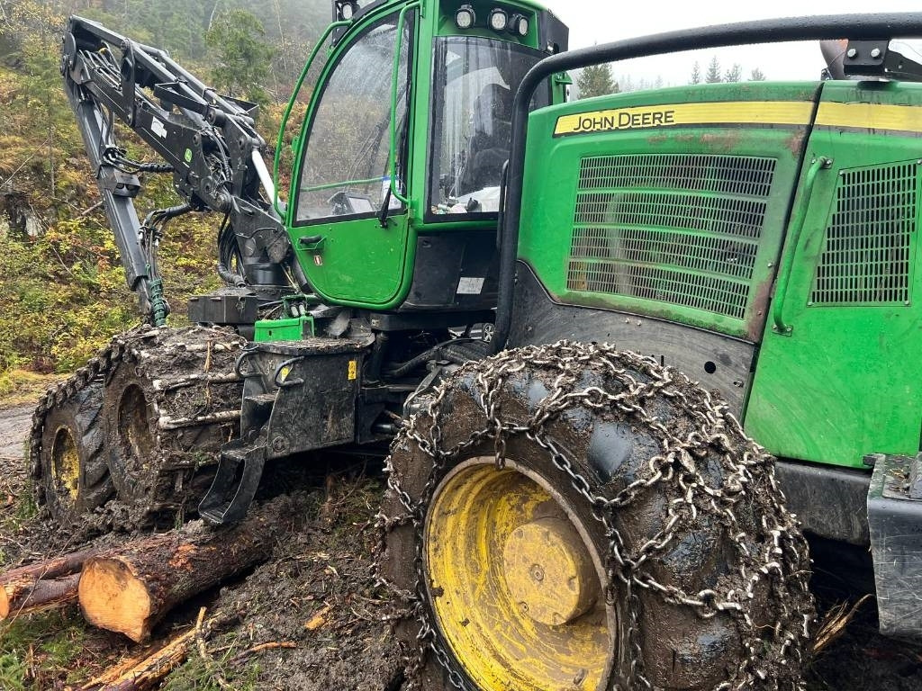 Gozdarski kombajn John Deere 1270 E: slika 7