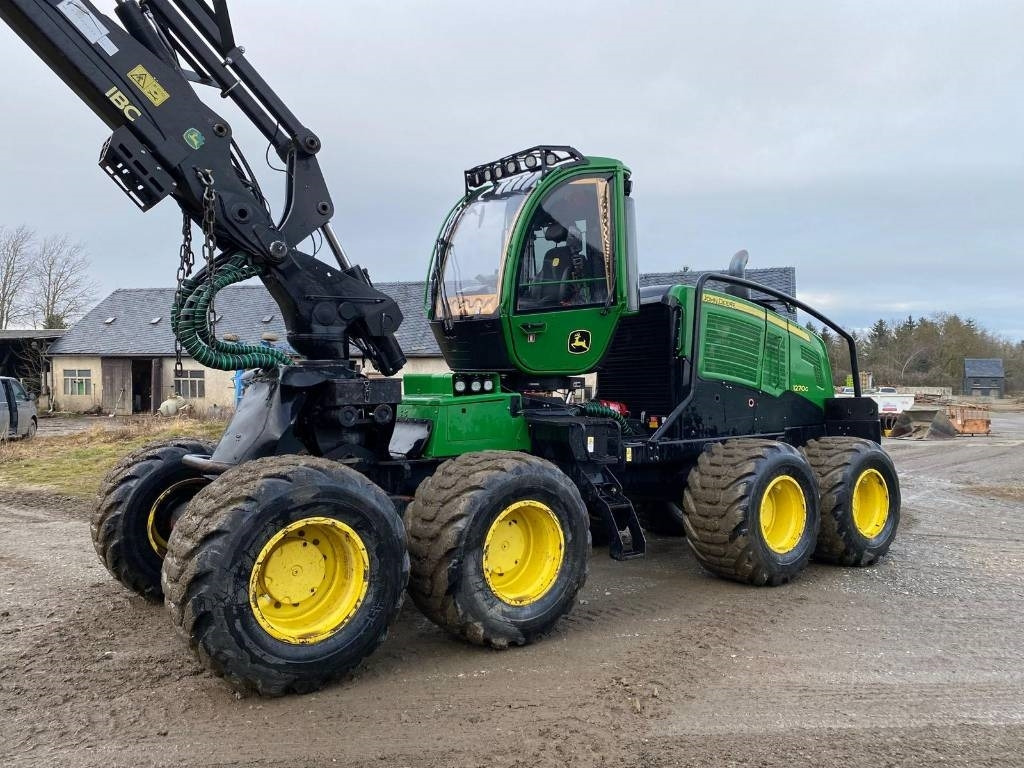 Gozdarski kombajn John Deere 1270 G: slika 1