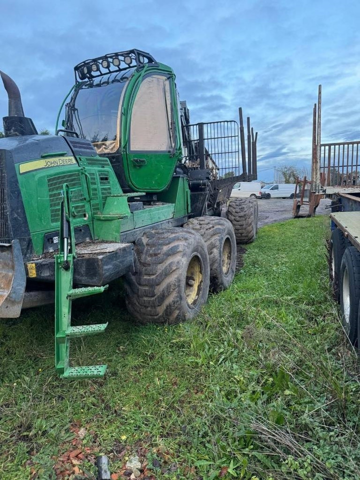 John Deere 1510G - Forvarder: slika 4 John Deere 1510G - Forvarder: slika 4