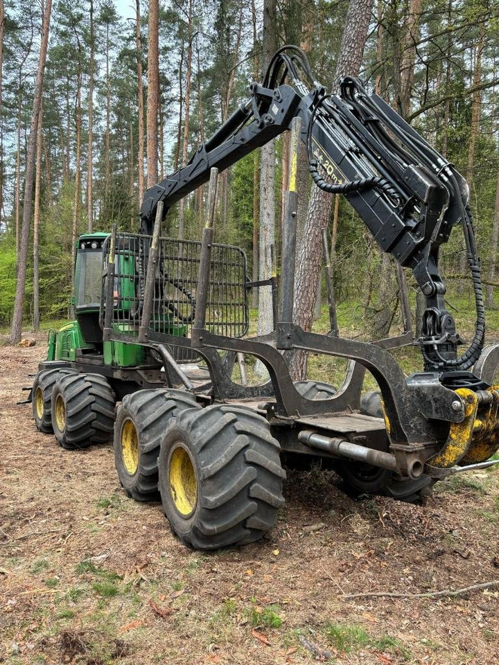 John Deere 810 E - Forvarder: slika 5 John Deere 810 E - Forvarder: slika 5