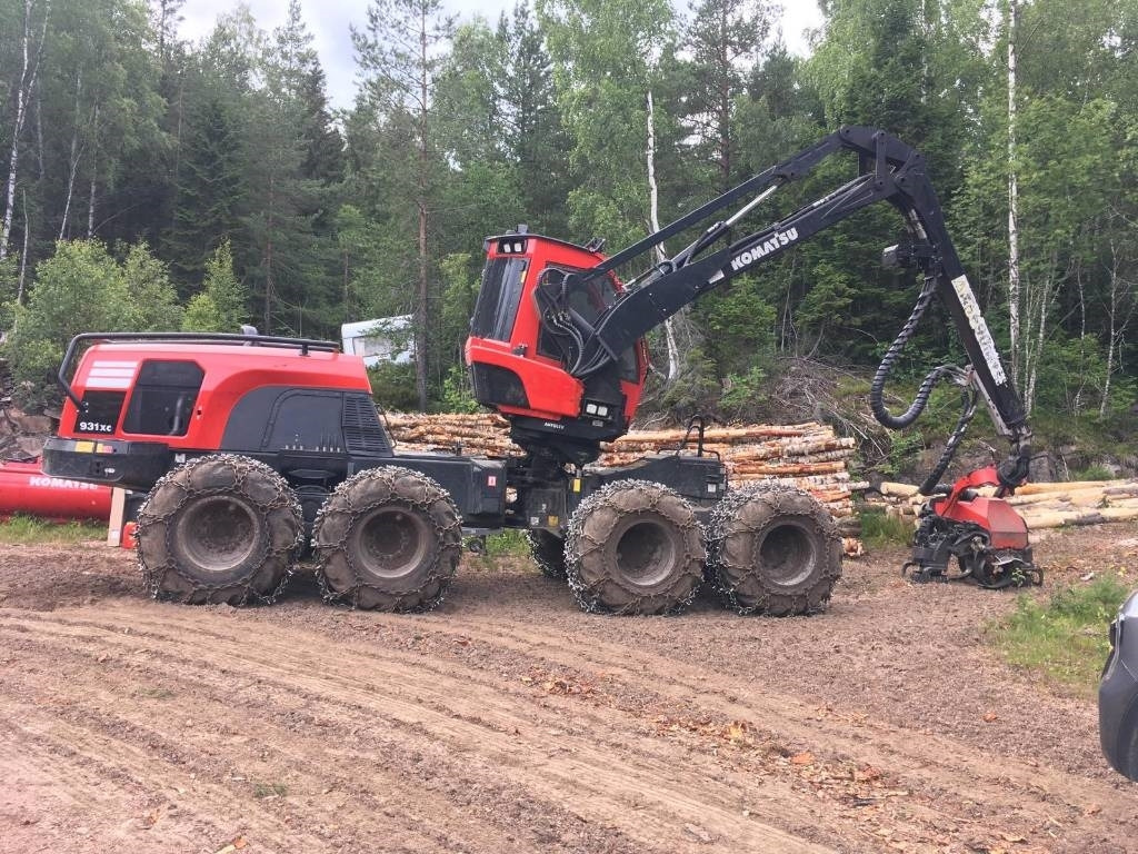 Komatsu 931 XC - Gozdarski kombajn: slika 1 Komatsu 931 XC - Gozdarski kombajn: slika 1