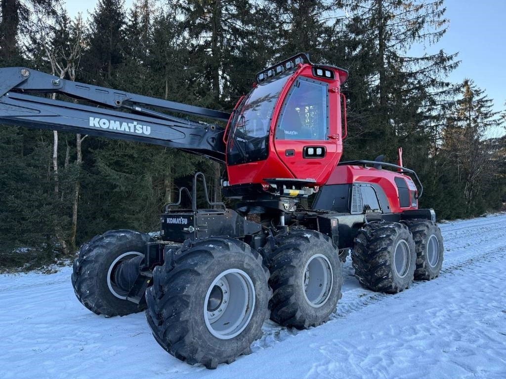 Komatsu 931 XC - Gozdarski kombajn: slika 1 Komatsu 931 XC - Gozdarski kombajn: slika 1