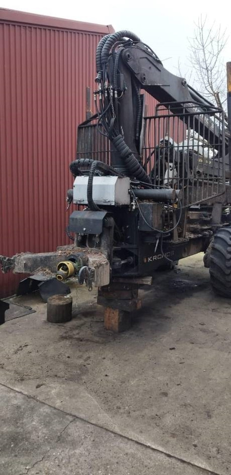 Kronos 140  - Prikolica za prevoz lesa: slika 4 Kronos 140  - Prikolica za prevoz lesa: slika 4