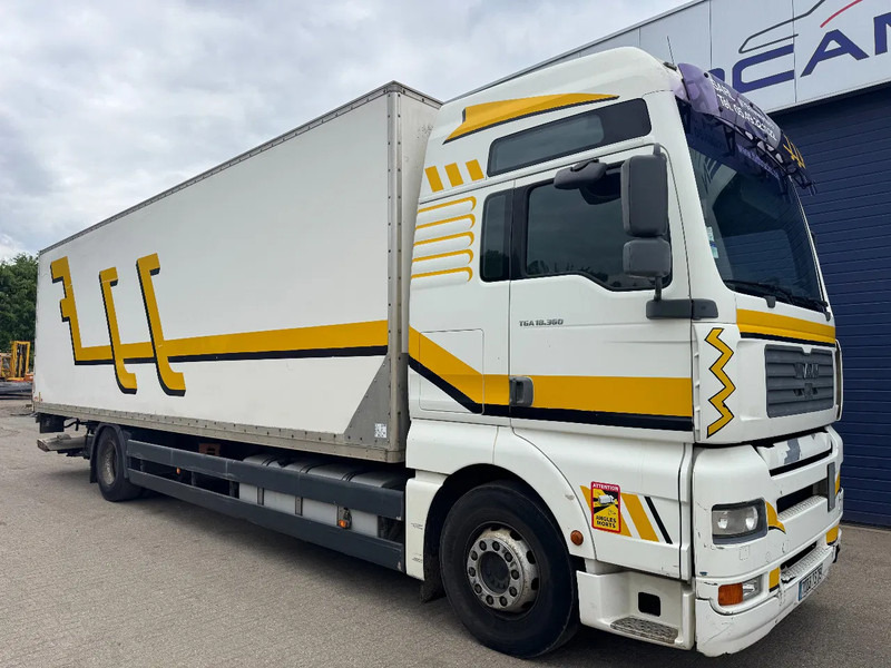 MAN TGA 18.360 **MANUAL GEARBOX-BOITE MANUELLE** - Tovornjak zabojnik: slika 3 MAN TGA 18.360 **MANUAL GEARBOX-BOITE MANUELLE** - Tovornjak zabojnik: slika 3