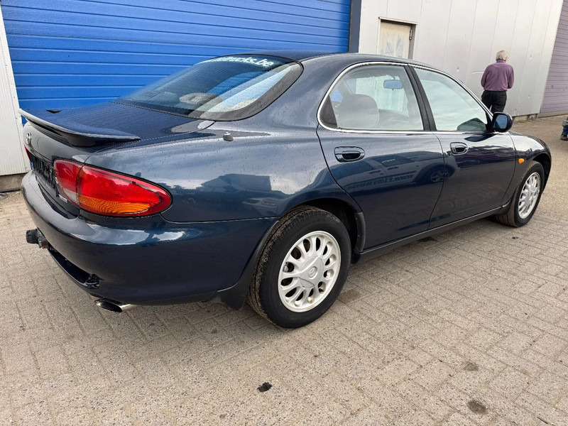 Mazda Xedos **XEDOS 6-2.0 V6-AC** - Limuzina: slika 4 Mazda Xedos **XEDOS 6-2.0 V6-AC** - Limuzina: slika 4