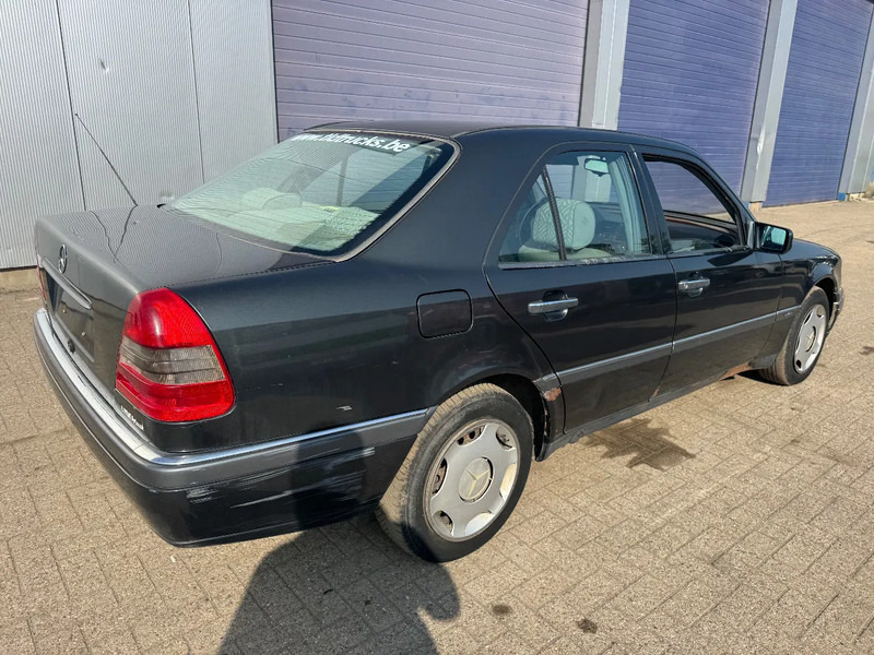 Mercedes-Benz C-Klasse **C220DIESEL-BELGIANCAR** - Limuzina: slika 4 Mercedes-Benz C-Klasse **C220DIESEL-BELGIANCAR** - Limuzina: slika 4