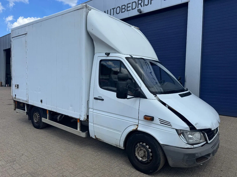 Mercedes-Benz Sprinter 313 **BOX+LIFT** - Dostavno vozilo z zabojnikom: slika 3 Mercedes-Benz Sprinter 313 **BOX+LIFT** - Dostavno vozilo z zabojnikom: slika 3