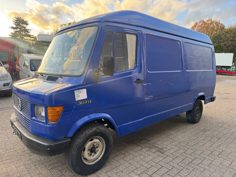 Mercedes-Benz TN 307D **FRENCH VAN - CAMIONETTE FRANCAIS** - Furgon: slika 3 Mercedes-Benz TN 307D **FRENCH VAN - CAMIONETTE FRANCAIS** - Furgon: slika 3
