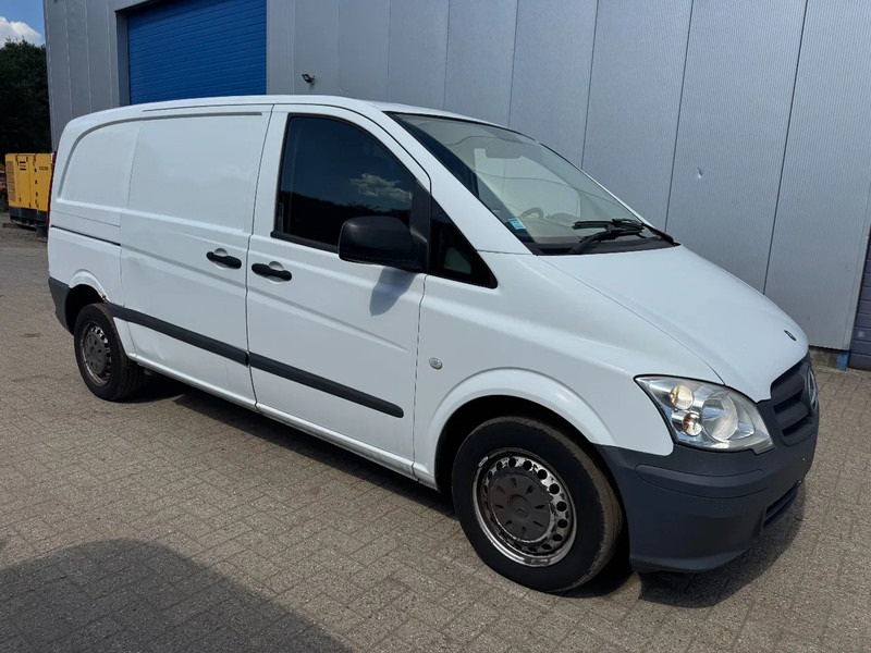 Mercedes-Benz Vito **110CDI-EURO 5** - Mali kombi: slika 3 Mercedes-Benz Vito **110CDI-EURO 5** - Mali kombi: slika 3