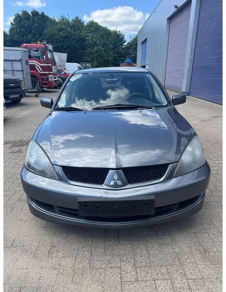 Mitsubishi Lancer **1600PETROL-AIRCO** - Karavan: slika 3 Mitsubishi Lancer **1600PETROL-AIRCO** - Karavan: slika 3