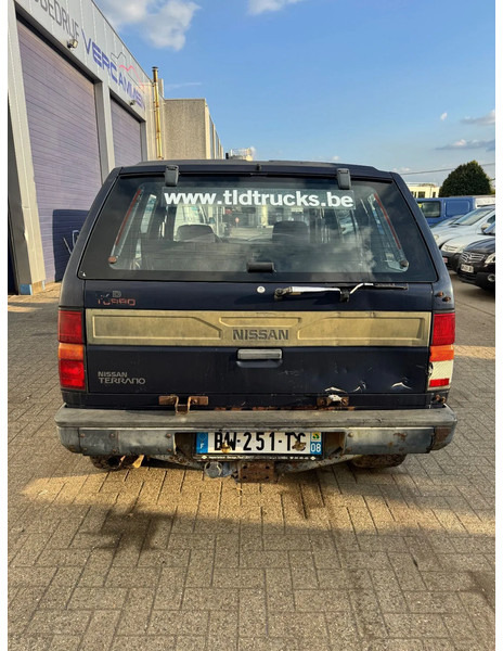Nissan Terrano **4X4-DIESEL-LONG CHASSIS** - Avtomobil: slika 5 Nissan Terrano **4X4-DIESEL-LONG CHASSIS** - Avtomobil: slika 5