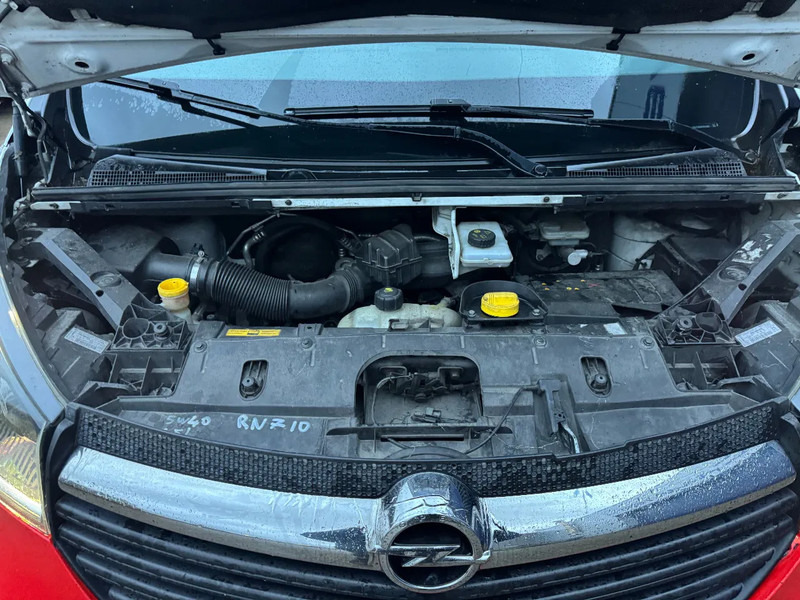 Reševalno vozilo Opel Vivaro **AMBULANCE-RETTUNGSWAGEN**: slika 19 Reševalno vozilo Opel Vivaro **AMBULANCE-RETTUNGSWAGEN**: slika 19