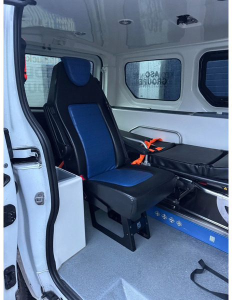 Reševalno vozilo Opel Vivaro **AMBULANCE-RETTUNGSWAGEN**: slika 7 Reševalno vozilo Opel Vivaro **AMBULANCE-RETTUNGSWAGEN**: slika 7