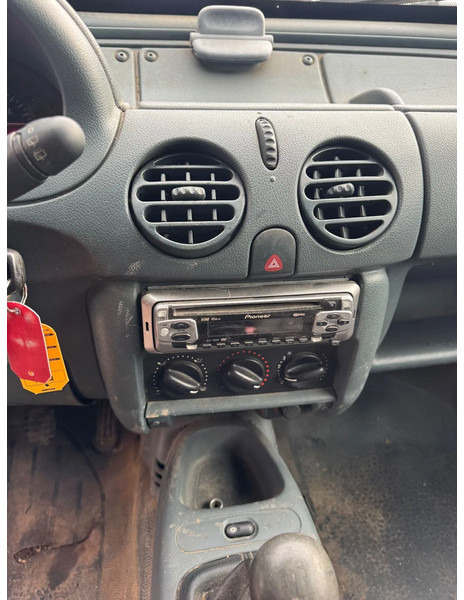 Mali kombi Renault Kangoo **DIESEL-EXPORT**: slika 9 Mali kombi Renault Kangoo **DIESEL-EXPORT**: slika 9