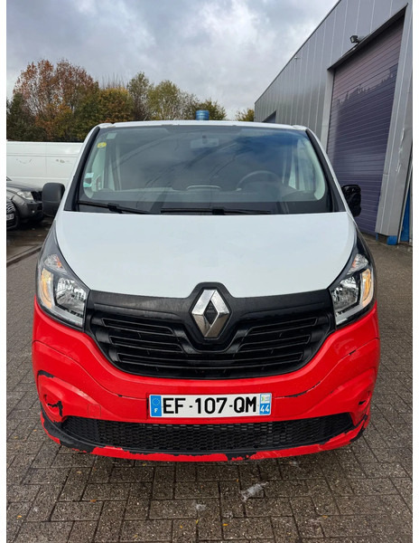 Renault Trafic **AMBULANCE-EURO 5-AC-DCI120** - Reševalno vozilo: slika 2 Renault Trafic **AMBULANCE-EURO 5-AC-DCI120** - Reševalno vozilo: slika 2