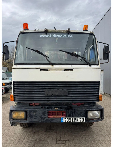 Iveco Turbotech **260-30-WOOD CHIPPER-BROYEUR A BOIS** - Tovornjak, Tovornjak z dvigalom: slika 2 Iveco Turbotech **260-30-WOOD CHIPPER-BROYEUR A BOIS** - Tovornjak, Tovornjak z dvigalom: slika 2