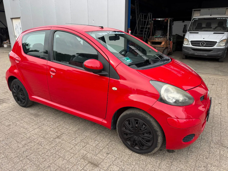 Toyota Aygo **5DOORS-BELGIAN CAR** - Kombilimuzina: slika 3 Toyota Aygo **5DOORS-BELGIAN CAR** - Kombilimuzina: slika 3