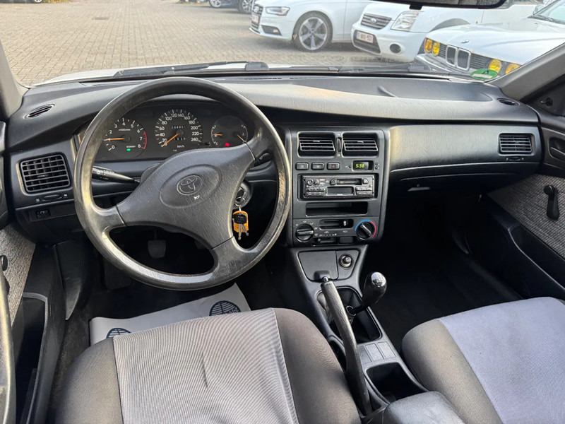 Limuzina Toyota Carina E **1600XLI-VERRY CLEAN**: slika 8