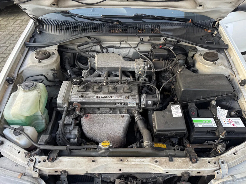 Limuzina Toyota Carina E **1600XLI-VERRY CLEAN**: slika 14