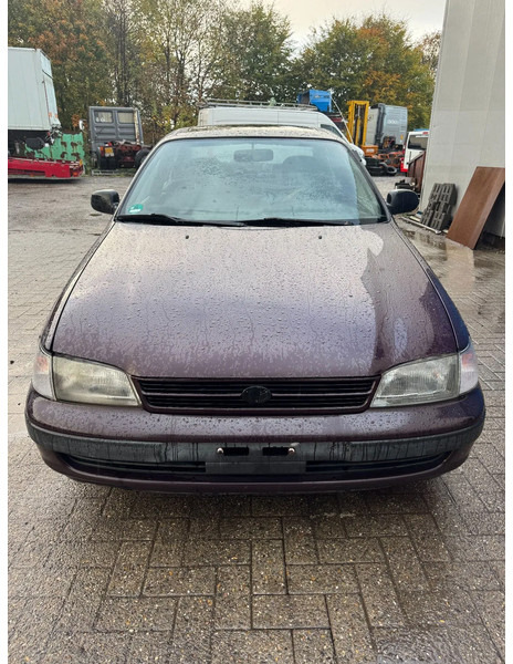 Toyota Carina E **2.0 PETROL-ESSENCE** - Limuzina: slika 2 Toyota Carina E **2.0 PETROL-ESSENCE** - Limuzina: slika 2