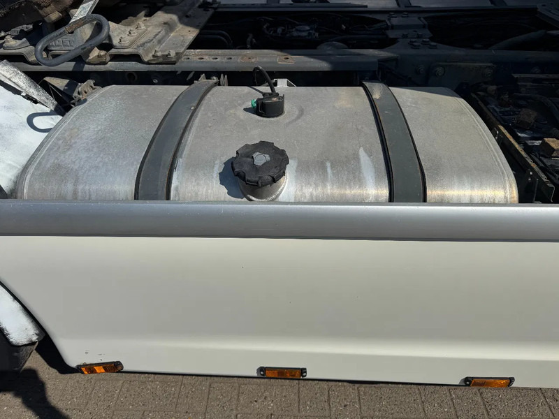 DAF XF 105.460 **EURO 5-RETARDER** - Vlačilec: slika 4 DAF XF 105.460 **EURO 5-RETARDER** - Vlačilec: slika 4