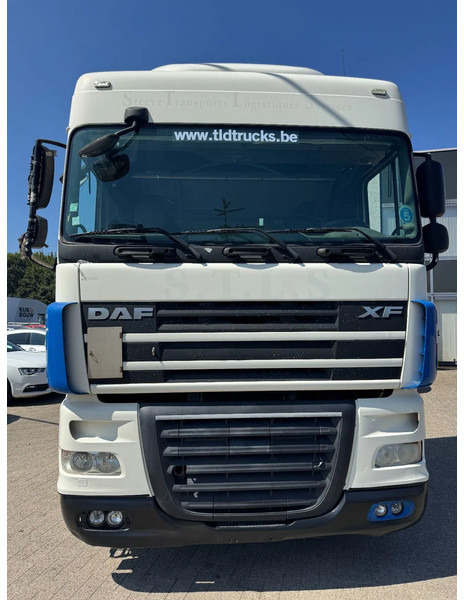 DAF XF 106.460 **EURO 5-SPOILERS** - Vlačilec: slika 2 DAF XF 106.460 **EURO 5-SPOILERS** - Vlačilec: slika 2