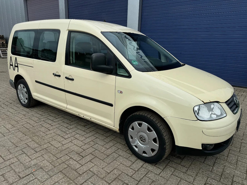 Volkswagen **CADDY MAXI-7SEATS-TAXI** - Potniški kombi: slika 3 Volkswagen **CADDY MAXI-7SEATS-TAXI** - Potniški kombi: slika 3
