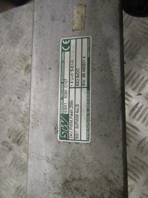 BUCHER SENSOR TECHNIK WIEDEMANN MODULE ESX1 8090 - Senzor za Komunalno/ Posebno vozilo: slika 3 BUCHER SENSOR TECHNIK WIEDEMANN MODULE ESX1 8090 - Senzor za Komunalno/ Posebno vozilo: slika 3