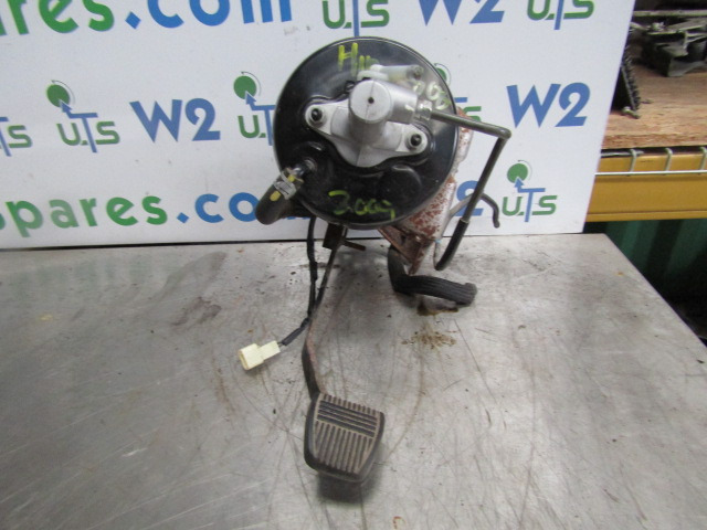 HINO 300 SERIES CLUTCH SERVO COMPLETE P/NO 131030-30030 - Motor in deli za Tovornjak: slika 1 HINO 300 SERIES CLUTCH SERVO COMPLETE P/NO 131030-30030 - Motor in deli za Tovornjak: slika 1