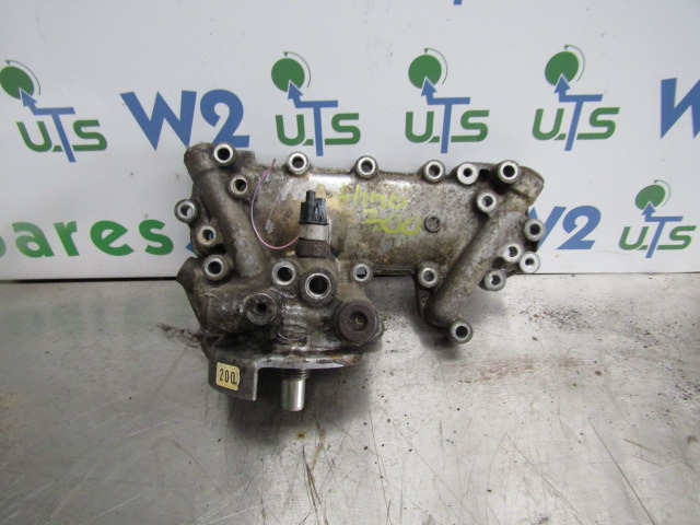 HINO 300 SERIES OIL FILTER / COOLER HOUSING - Motor in deli za Tovornjak: slika 1 HINO 300 SERIES OIL FILTER / COOLER HOUSING - Motor in deli za Tovornjak: slika 1