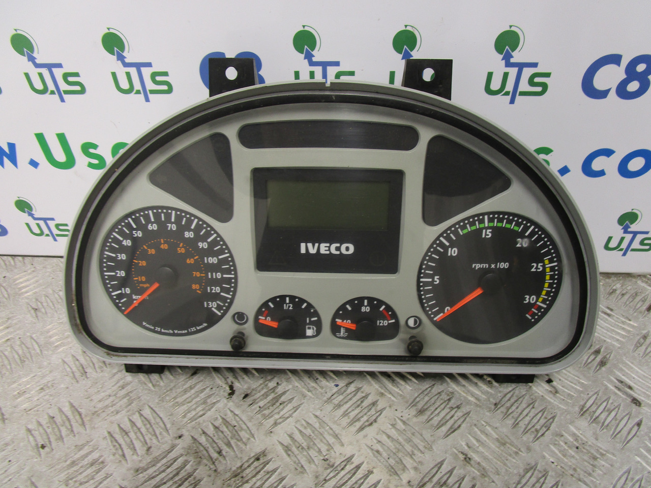 Električni sistem za Tovornjak IVECO TECTOR CLOCK CLUSTER P/NO 504025357: slika 1