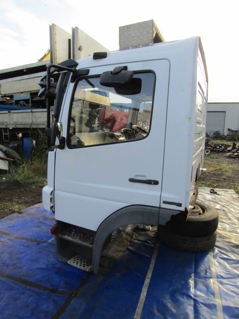 MERCEDES ATEGO 13TON CAB EX 2011 - Kabina za Tovornjak: slika 2 MERCEDES ATEGO 13TON CAB EX 2011 - Kabina za Tovornjak: slika 2