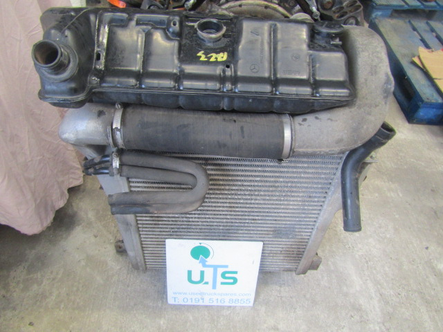 MERCEDES ATEGO 1823 RADIATOR / INTERCOOLER - Hladilnik motorja za Tovornjak: slika 2 MERCEDES ATEGO 1823 RADIATOR / INTERCOOLER - Hladilnik motorja za Tovornjak: slika 2