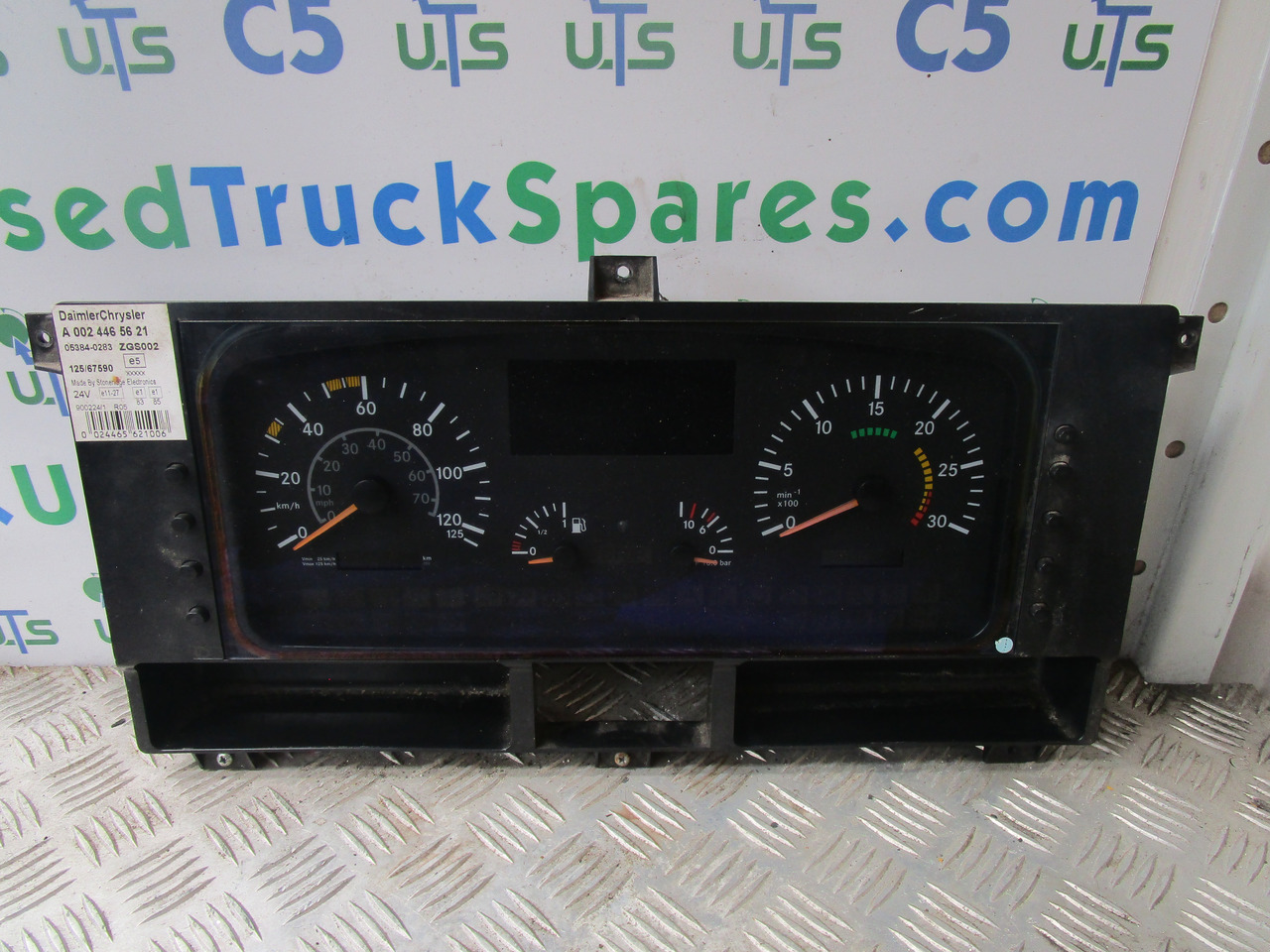 MERCEDES AXOR / ECONIC CLOCK CLUSTER P/NO A0024465621 - Električni sistem za Tovornjak: slika 1 MERCEDES AXOR / ECONIC CLOCK CLUSTER P/NO A0024465621 - Električni sistem za Tovornjak: slika 1