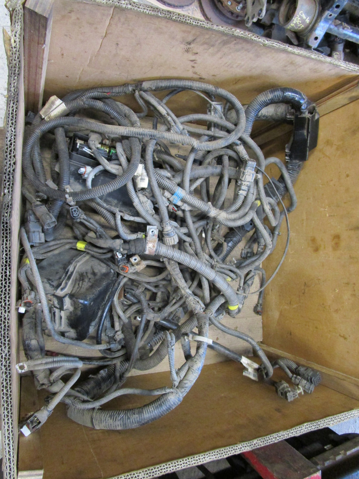 MITSUBISHI FUSO 4P10 COMPLETE WIRING HARNESS - Električni sistem za Tovornjak: slika 2 MITSUBISHI FUSO 4P10 COMPLETE WIRING HARNESS - Električni sistem za Tovornjak: slika 2