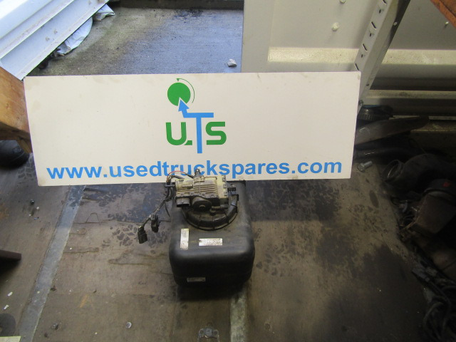 MITSUBISHI FUSO 7C15 AD BLUE TANK COMPLETE P/NO ML212662 - Rezervoar za gorivo za Tovornjak: slika 1 MITSUBISHI FUSO 7C15 AD BLUE TANK COMPLETE P/NO ML212662 - Rezervoar za gorivo za Tovornjak: slika 1