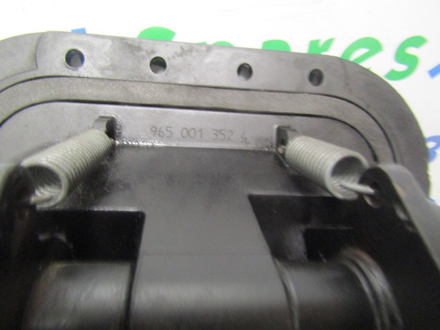 RENAULT MIDLUM DCI PEDAL BOX INC BRAKE VALVE + CLUTCH CYLINDER - Kabina in notranjost za Tovornjak: slika 2 RENAULT MIDLUM DCI PEDAL BOX INC BRAKE VALVE + CLUTCH CYLINDER - Kabina in notranjost za Tovornjak: slika 2