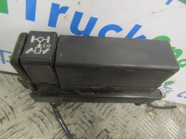 RENAULT MIDLUM DCI PTO IN CAB CONTROL - Kabina in notranjost za Tovornjak: slika 3 RENAULT MIDLUM DCI PTO IN CAB CONTROL - Kabina in notranjost za Tovornjak: slika 3