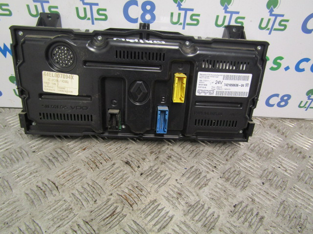 RENAULT MIDLUM DXI CLOCK CLUSTER P/NO 7421050636-04 - Kabina in notranjost za Tovornjak: slika 4 RENAULT MIDLUM DXI CLOCK CLUSTER P/NO 7421050636-04 - Kabina in notranjost za Tovornjak: slika 4