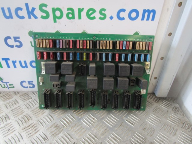 VOLVO FLE/FL6 FUSEBOARD 1079459 P04 - Električni sistem za Tovornjak: slika 1 VOLVO FLE/FL6 FUSEBOARD 1079459 P04 - Električni sistem za Tovornjak: slika 1