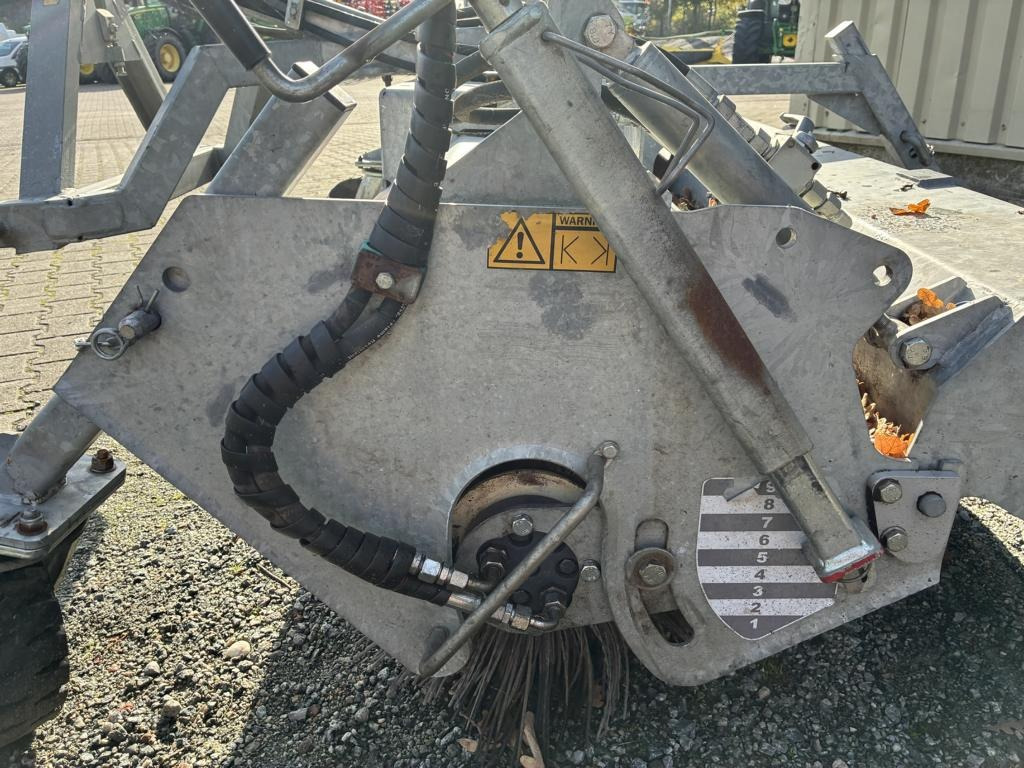 Fliegl KEH230/600 - Kosilnica: slika 4 Fliegl KEH230/600 - Kosilnica: slika 4